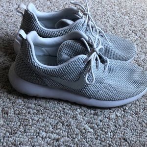 Nike Roshe shoes